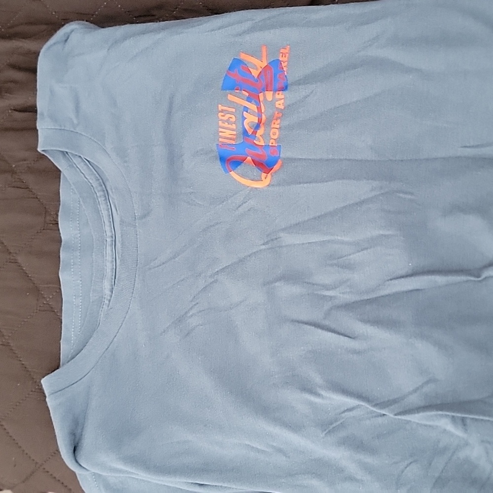 Tee shirt
